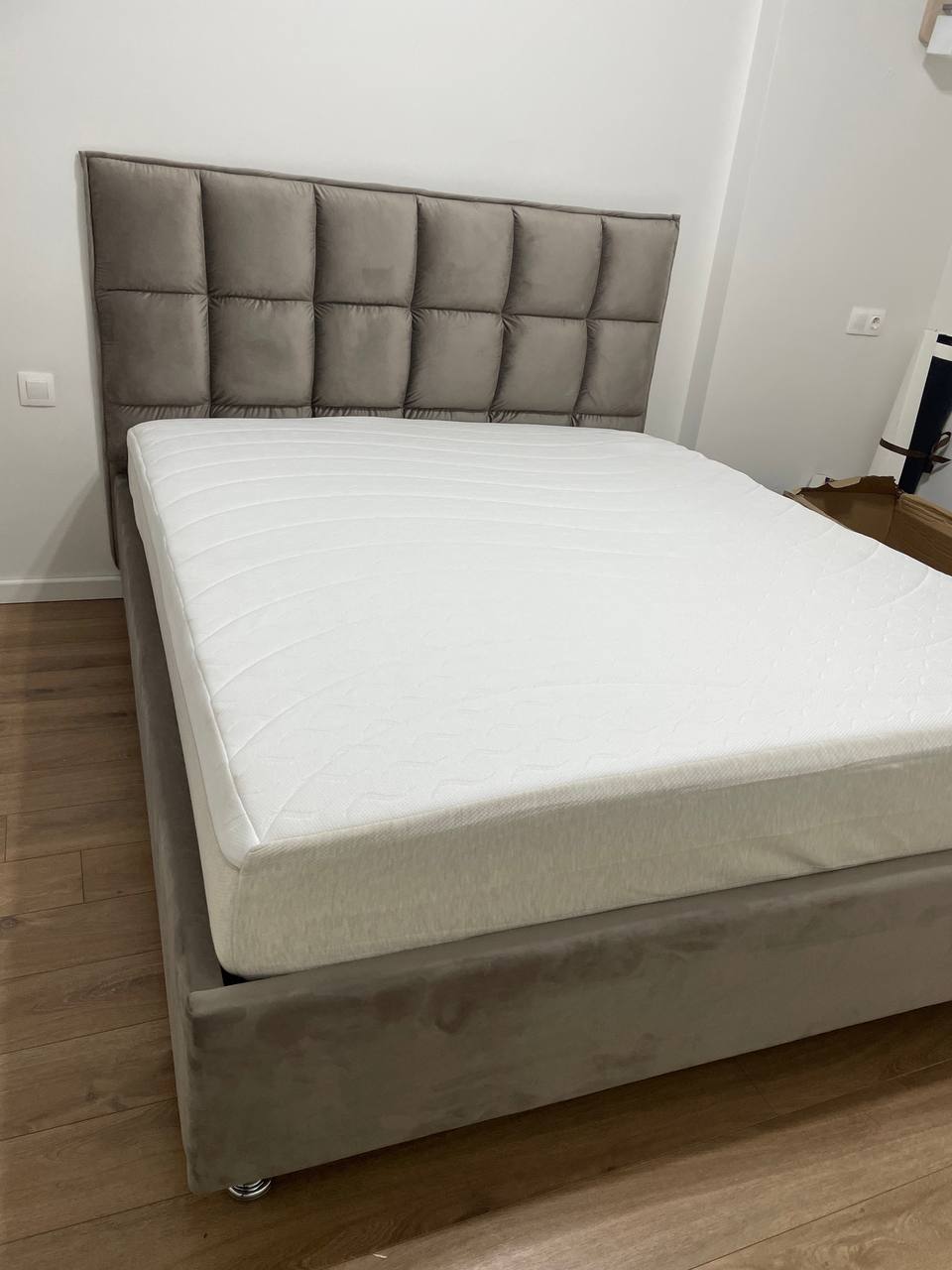 Pat Ciocolata dormi.md