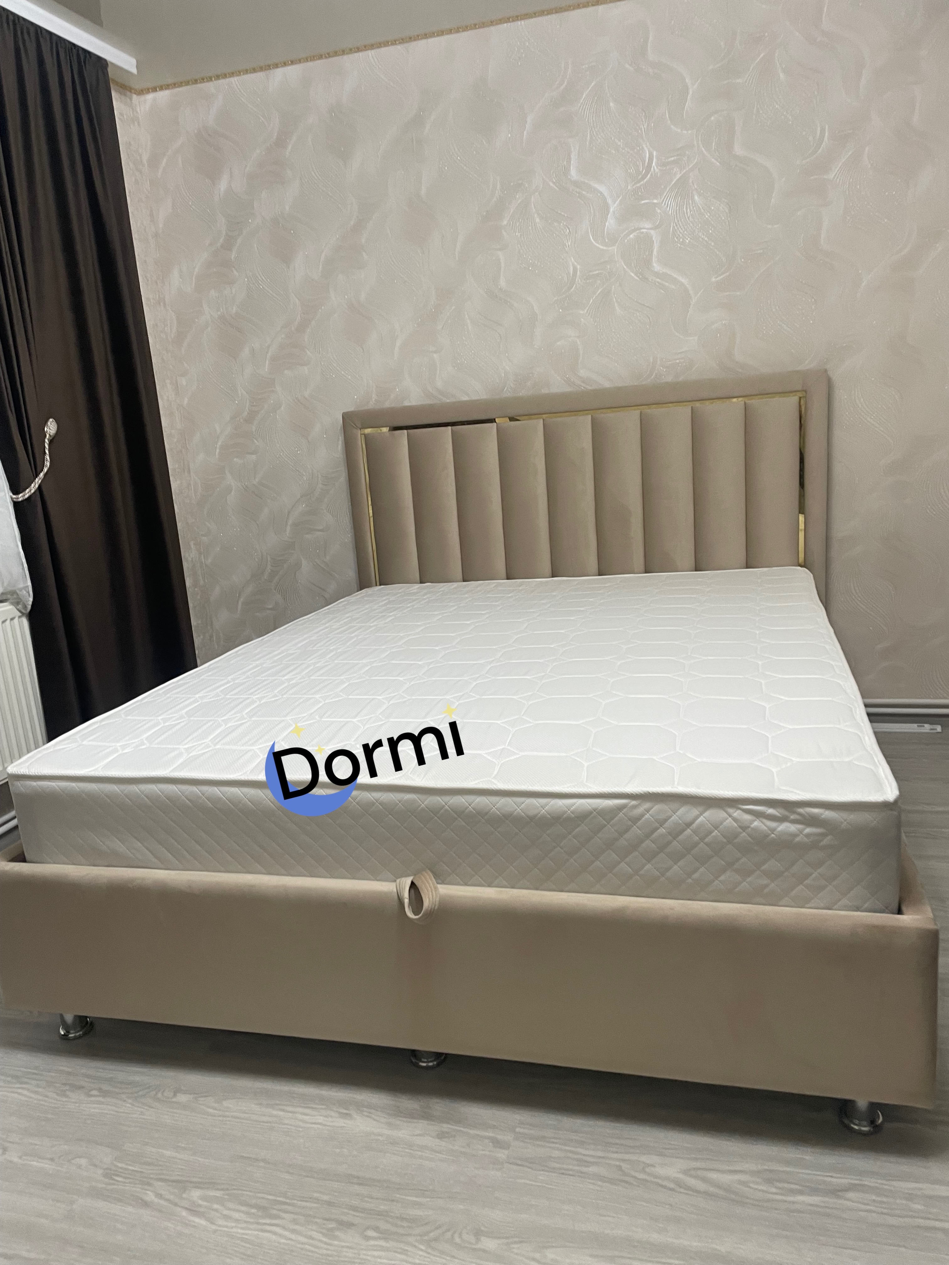 Pat Soho Lux dormi.md