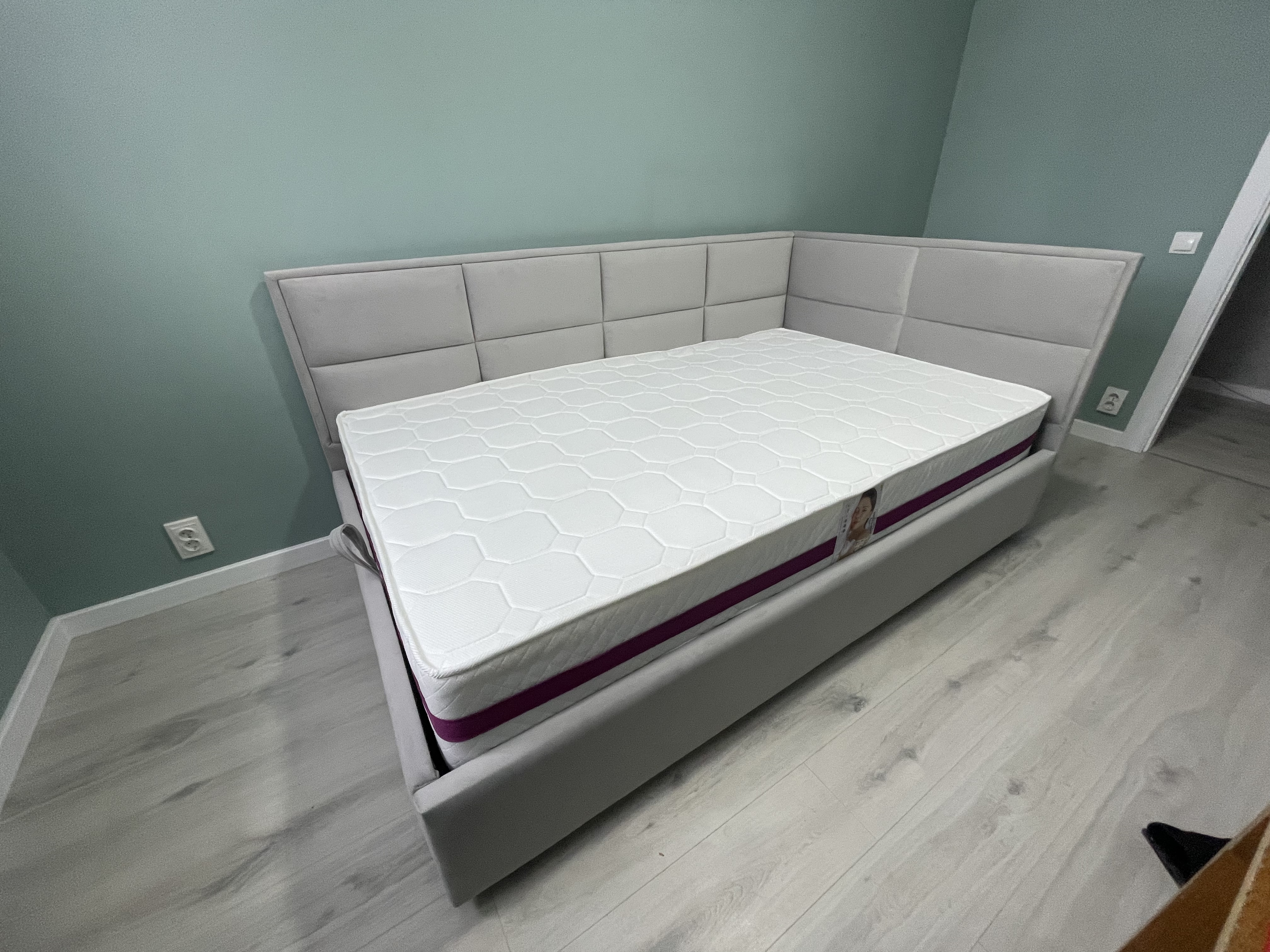 Pat Praga mini 90*200 dormi.md