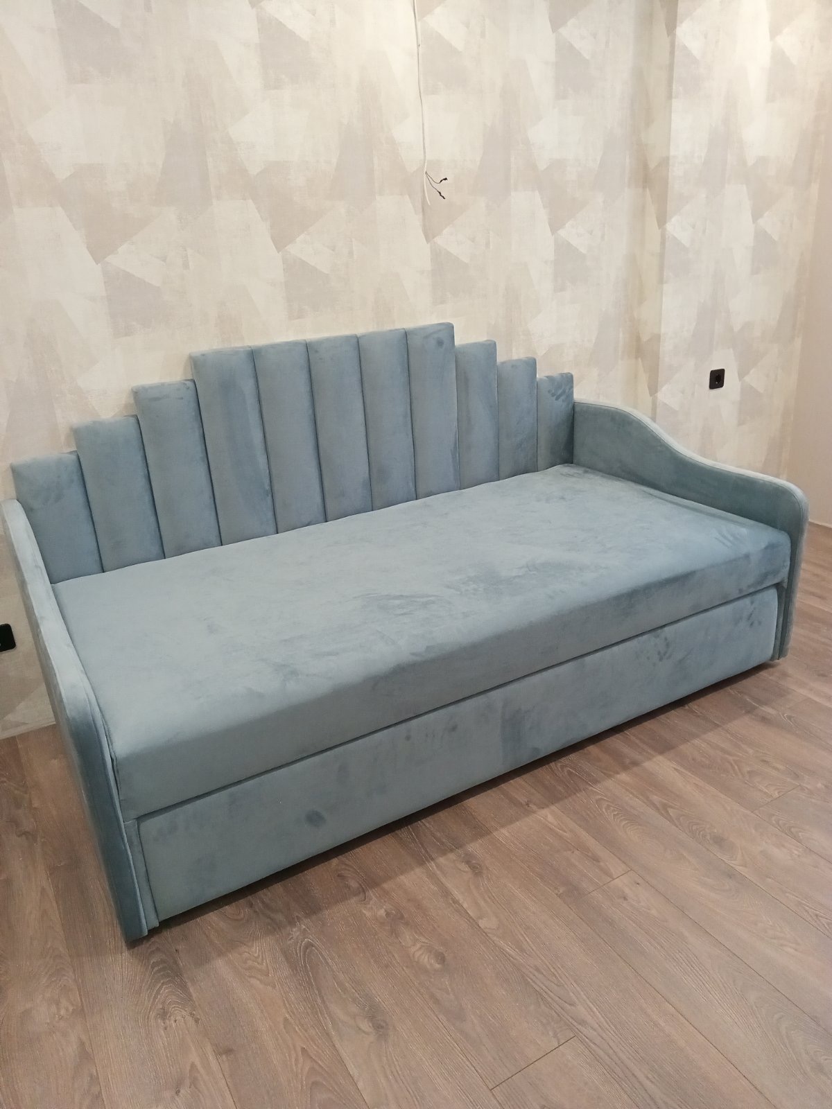 Canapea Soho dormi.md