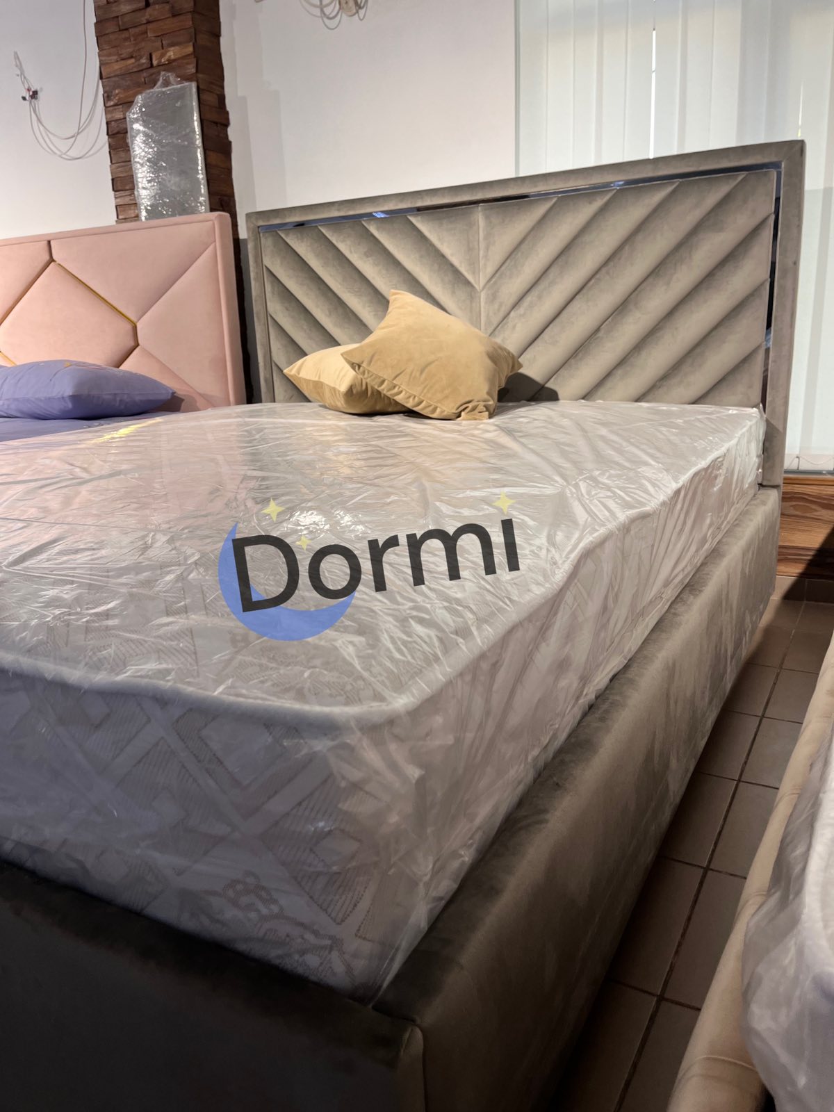 Pat Elegance dormi.md