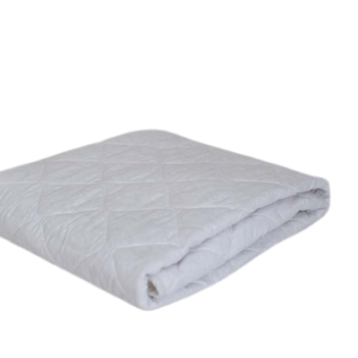 Plapumă de primavară culoarea albă